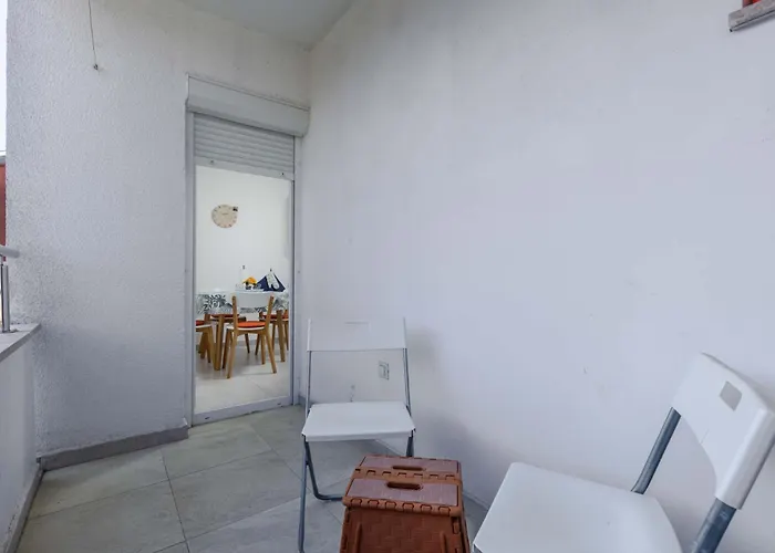 Saten Near The * Poreč