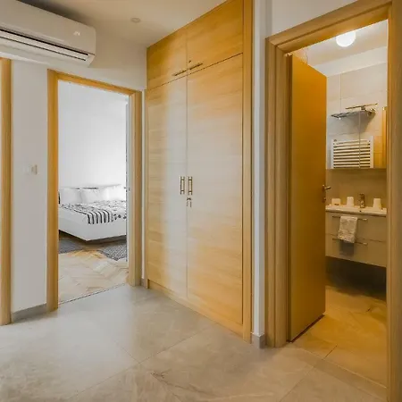 Saten Near The Апартаменты *