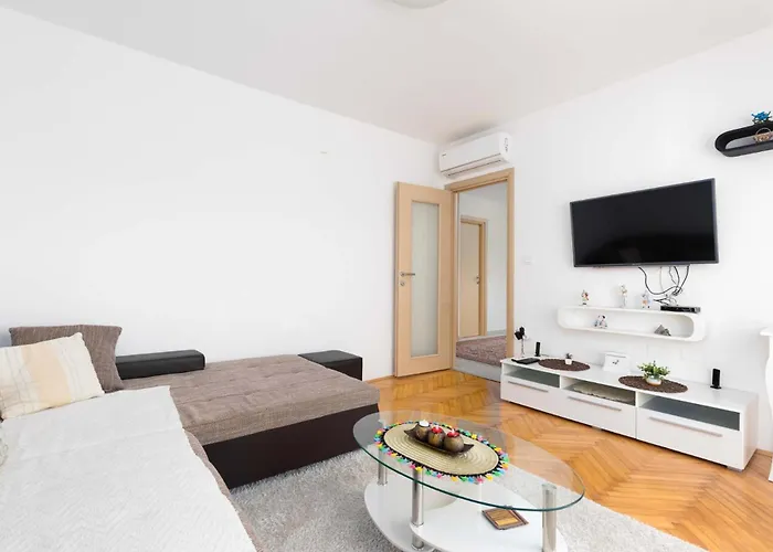 Appartement Saten Near The *